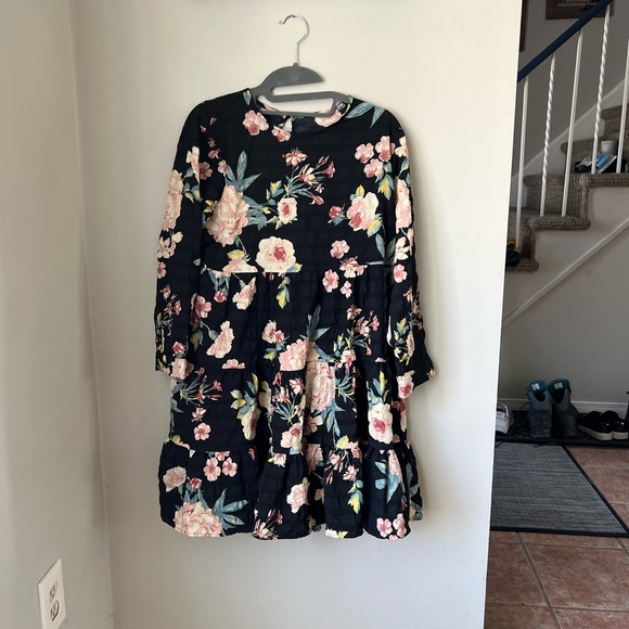Zara Floral Tiered Dress - Picture 2 of 4
